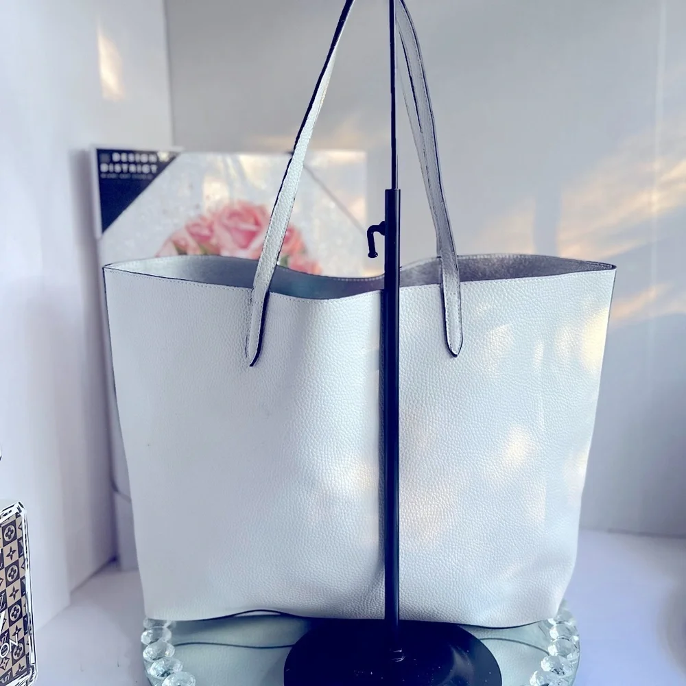 Victoria's Secret White Tote Bag 19X13